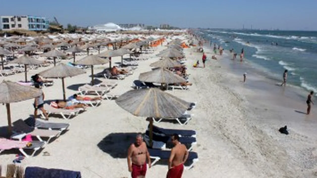MINIVACANȚĂ. Peste 15.000 de români au ajuns în staţiunile româneşti de la Marea Neagră de Rusalii