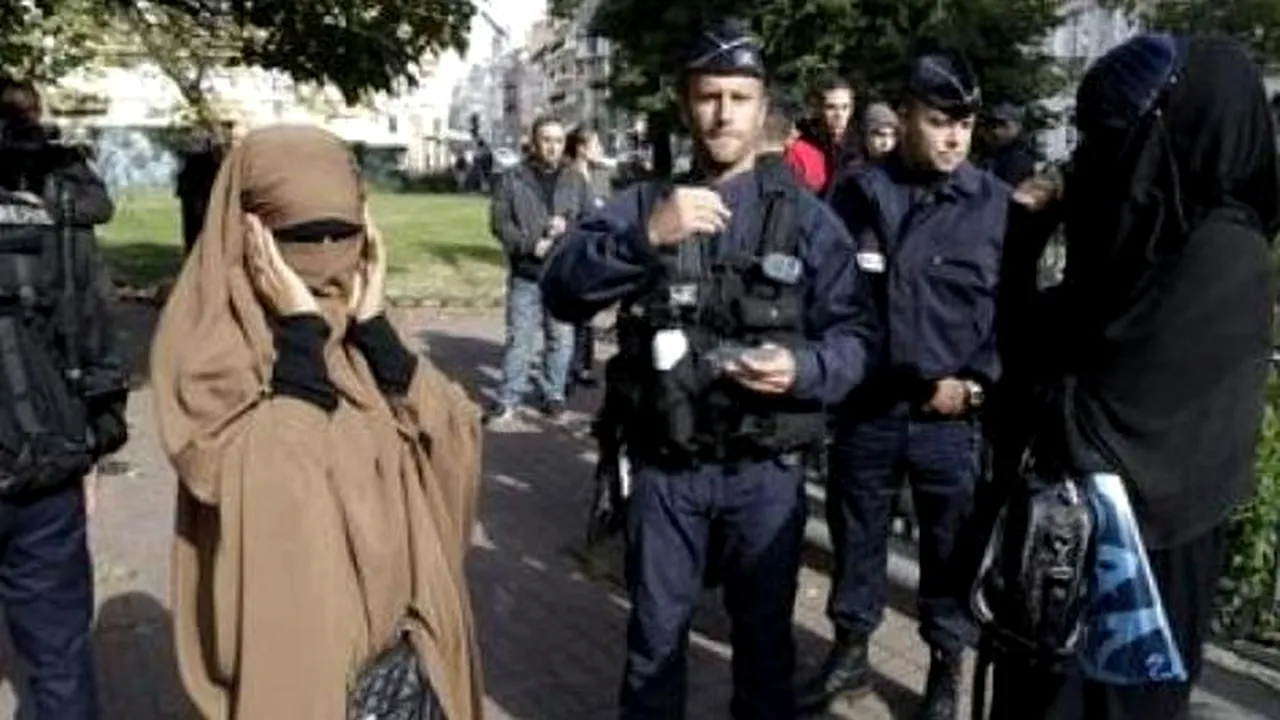 Incidente în Franța, în urma unei arestări în legătură cu purtarea vălului integral islamic 