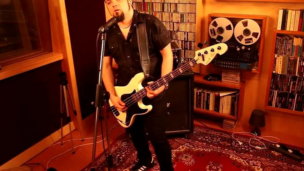 Starea lui Alex Pascu, basist Goodbye to Gravity, s-a înrăutățit. Familia vrea să-l mute în străinătate