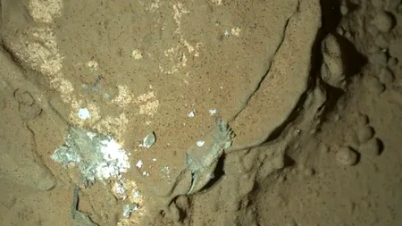 Premieră. O fotografie-eveniment realizată de robotul Curiosity pe planeta Marte