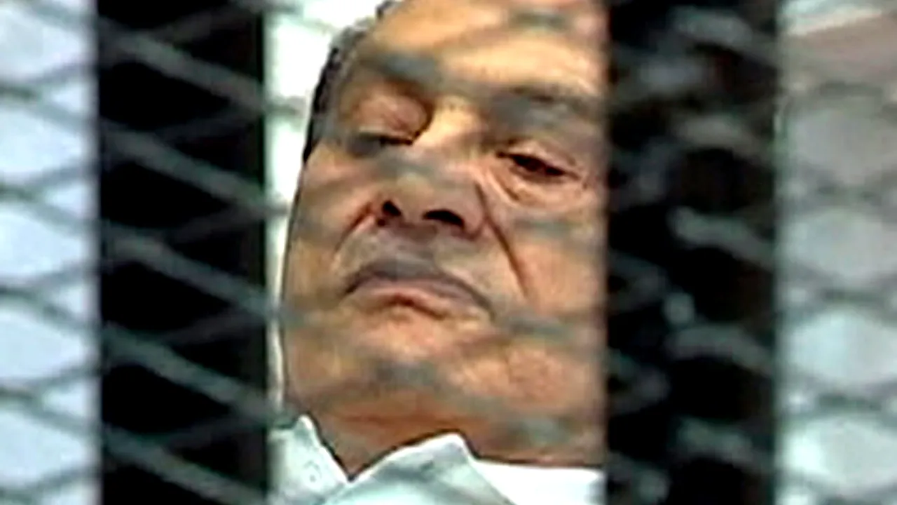 HOSNI MUBARAK, PARALIZAT DE FRICĂ înainte să primească verdictul: 