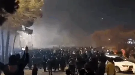 Protestatarii iranieni au preluat controlul asupra orașului Mashhad, al doilea oraș ca mărime din Iran