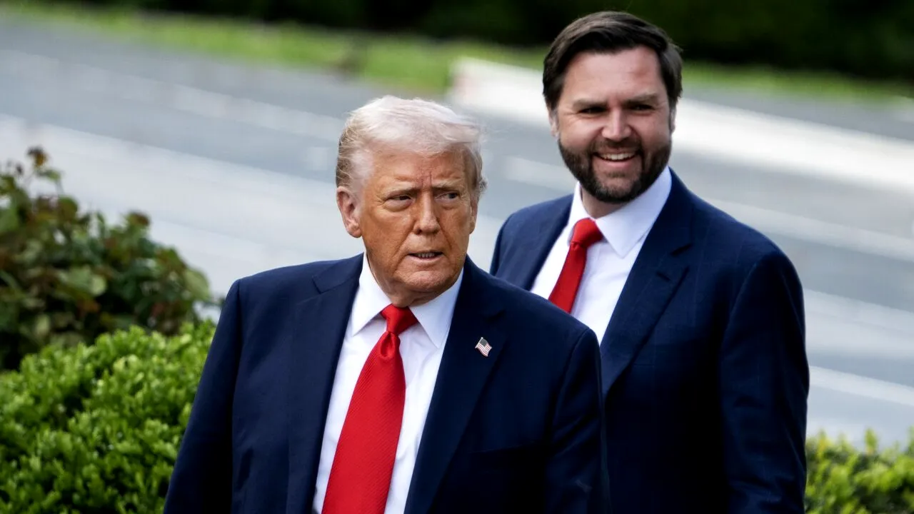 JD Vance sfătuiește Europa să nu fie „vasala permanentă a SUA”. „Infrastructura de apărare a Europei este, de când mă știu, subvenționată”