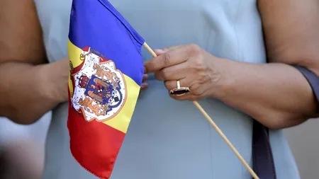 Coroana revine pe stema României. Iohannis a promulgat legea care modifică însemnele oficiale