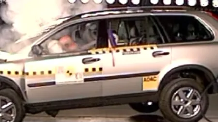 Singura mașină în care nu a murit nicio persoană. Deși a fost lansată în 2002, mulți o consideră în continuare cea mai sigură din lume