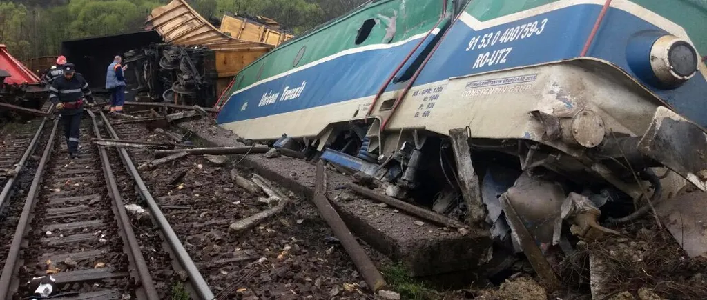 ACCIDENT feroviar grav. Un tren marfar a sărit de pe șine, doi mecanici și-au pierdut viața. UPDATE