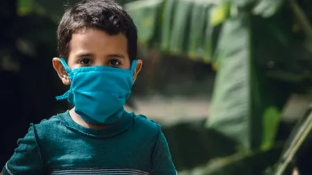 Descoperire uimitoare: Cum s-a transmis prin ochi COVID-19 la un copil de doar 11 ani