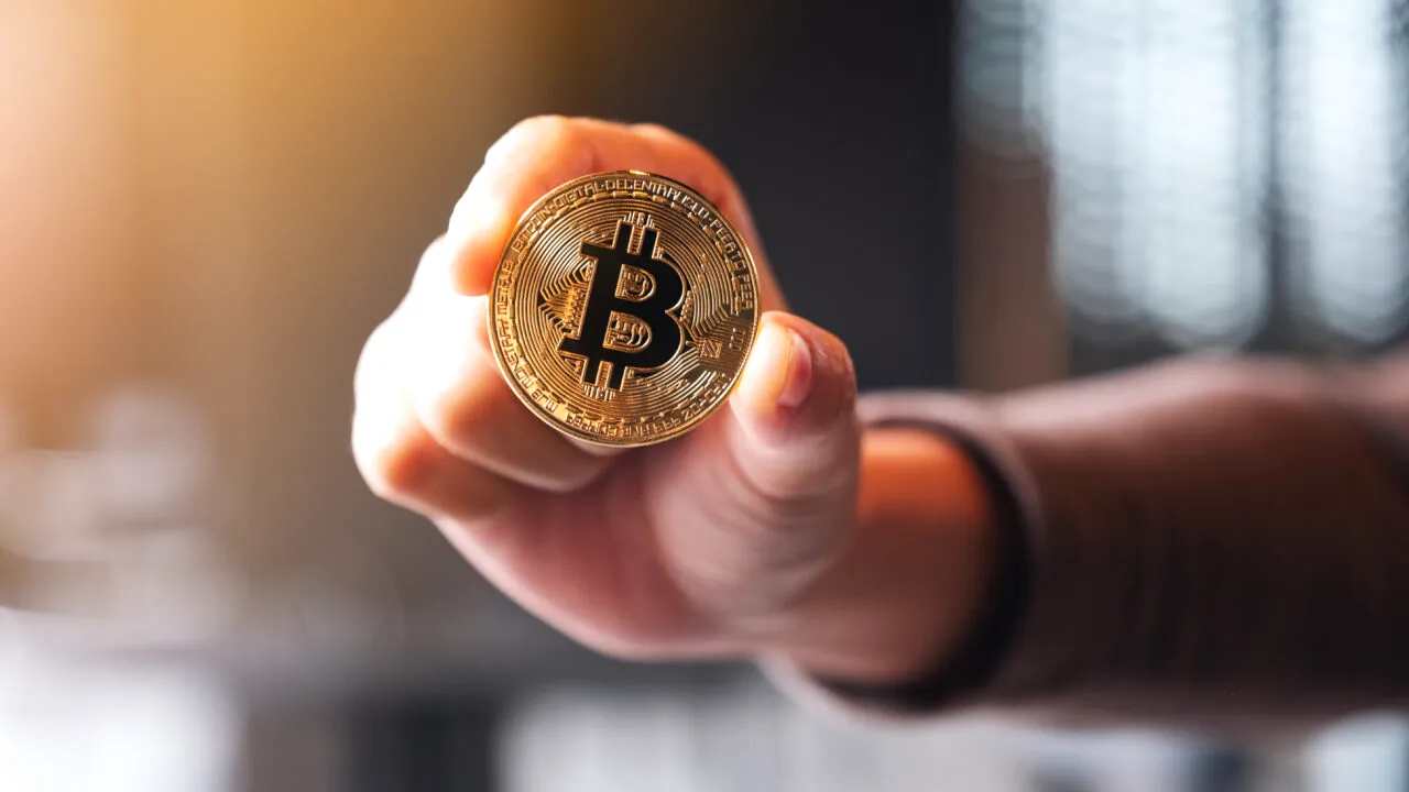 Care este valoarea monedei BITCOIN, la data de 18 aprilie 2025