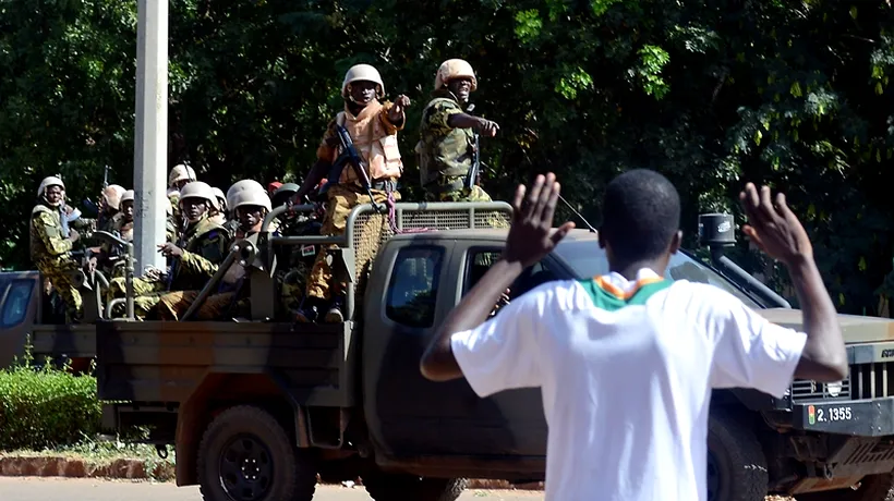 Armata a dat o LOVITURĂ DE STAT în Burkina Faso: a dizolvat Guvernul și l-a arestat pe președinte