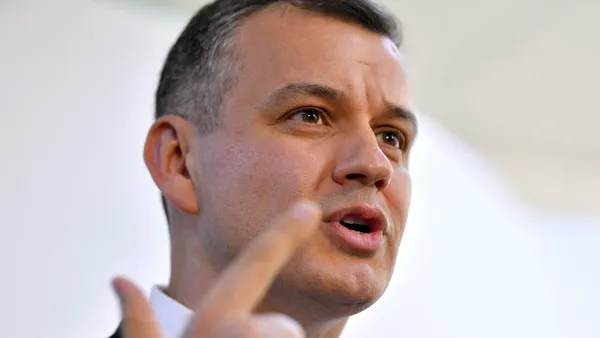 Eugen Tomac a finalizat lista cu propunerile de miniștri și a trimis-o partidelor. Cu cine l-a înlocuit pe Adrian Papahagi – SURSE