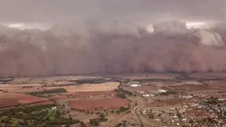 Imagini VIRALE din Australia. Norii groși de praf au transformat ziua în noapte - VIDEO