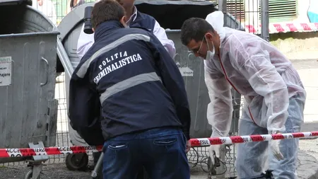 ELEV ÎNJUNGHIAT ÎN CURTEA ȘCOLII. Polițiștii au reținut și dus la audieri trei tineri. Motivul conflictului