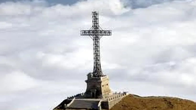 Record Guinness: Crucea Caraiman, cea mai înaltă cruce din lume amplasată pe un vârf montan