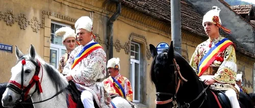 MESAJE DE PAȘTE și URĂRI DE PAȘTE la români. Un MESAJ DE PAȘTE misterios rostit doar de junii bătrâni din Brașov