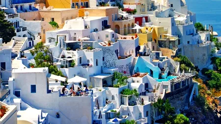 Ce sfaturi le dau specialiștii în turism celor care vor să își petreacă vacanța în Grecia. 