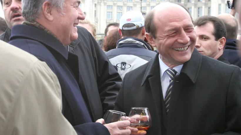 Ponta: Băsescu vorbește de unire cu Moldova după ce 9 ani doar a ciocnit la petreceri cu Voronin
