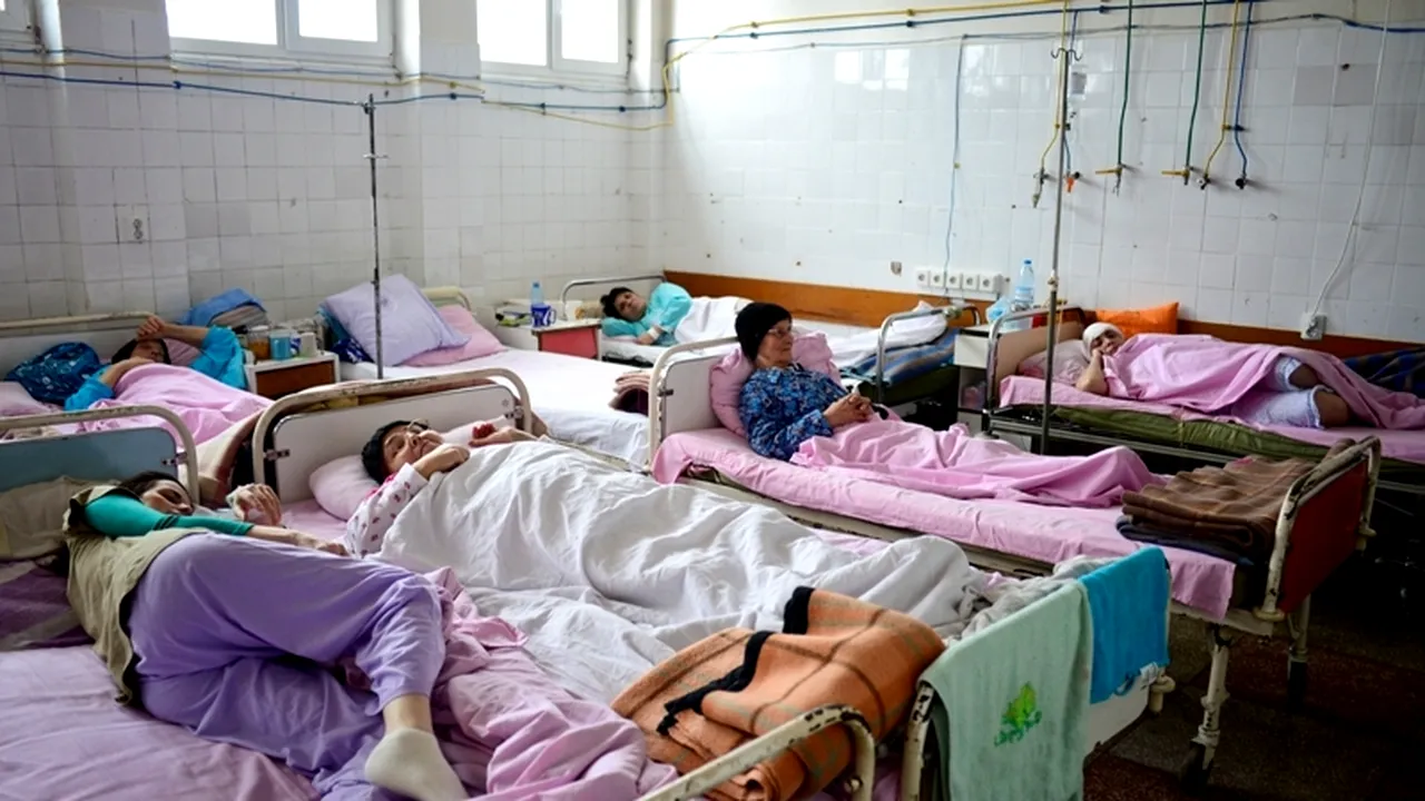 De mâine se introduce coplata în spitale. Cât vor trebui să plătească românii când se externează