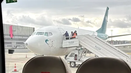 Un avion iranian, plin cu pasageri, a fost sechestrat pe Aeroportul din Istanbul din cauza unei datorii de peste 3 milioane de euro. Ce li s-a cerut călătorilor
