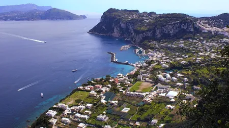 Destinație preferată a românilor, pusă sub o nouă lege de protejare a mediului: Turiștii nu au voie să aducă produse din plastic