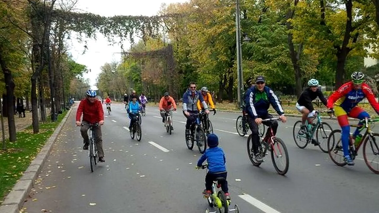 BICICLEȘTI 2014. Mii de bucureșteni au venit pe Kiseleff să facă mișcare curată. LIVE