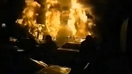 În 2003, într-un club din SUA 100 de oameni au murit. Asemănările cu tragedia din Club Colectiv sunt cutremurătoare. VIDEO