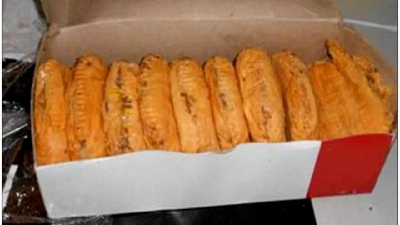 Ce au găsit vameșii britanici într-o cutie cu pateuri