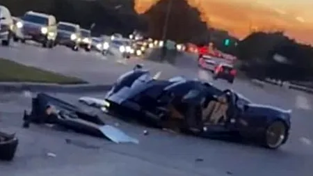 Reacția unui adolescent de 17 ani, celebru Youtuber, după ce a lovit mașina de 3,4 milioane de dolari a tatălui său: „Se mai întâmplă...”