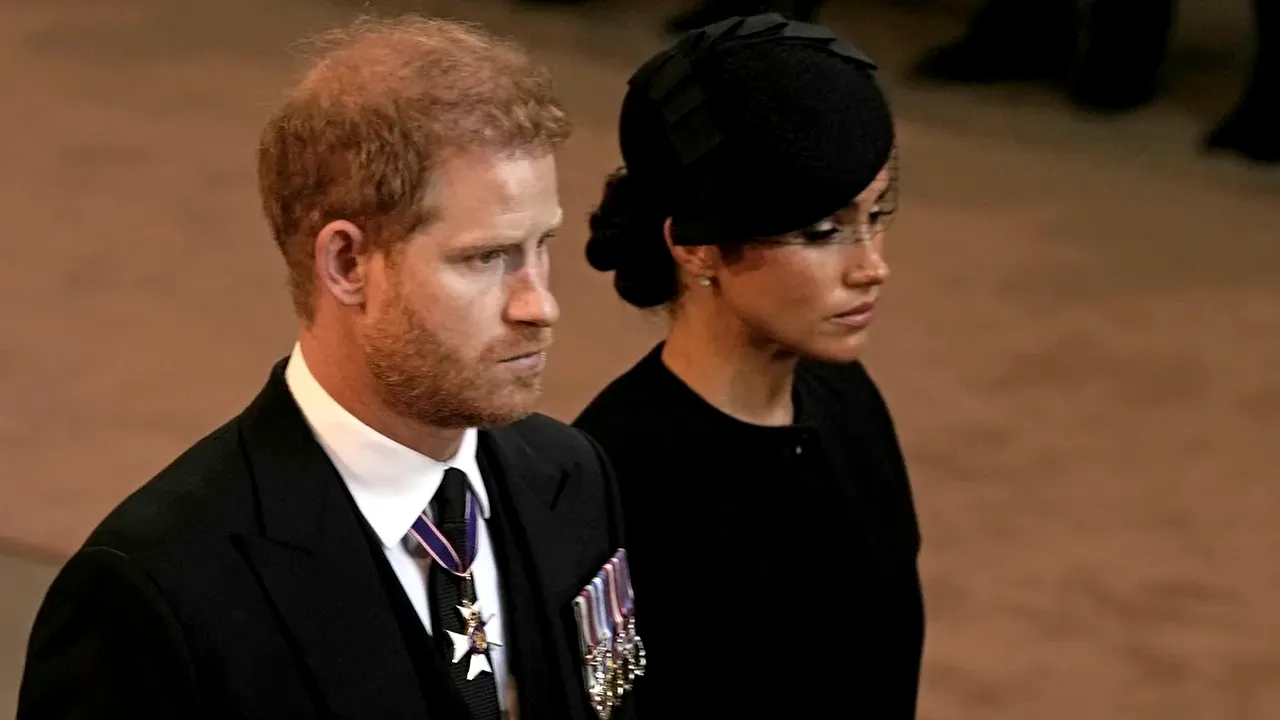 Prinţul Harry şi Meghan Markle, supăraţi fiindcă Regele Charles al III-lea a refuzat să le acorde copiilor lor titlul de Alteţă Regală