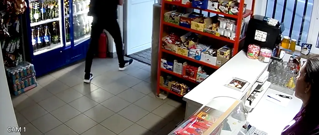 VIDEO | Un bărbat din Vaslui a furat două sticle de bere sub privirile vânzătoarei! Înregistrarea video a ajuns virală pe internet