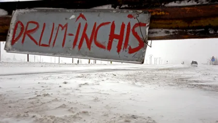 CNADNR: Nu sunt mașini înzăpezite; unele tronsoane de drum, închise din cauza căderilor de copaci