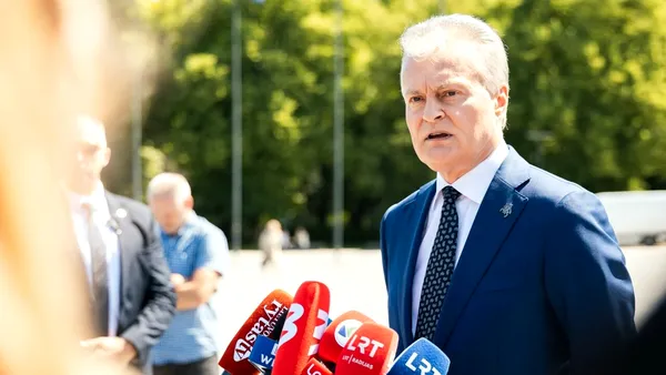 Decizie istorică la Vilnius: Lituania face primul pas spre eliminarea interdicției constituționale privind armele nucleare. Ce au convenit partidele