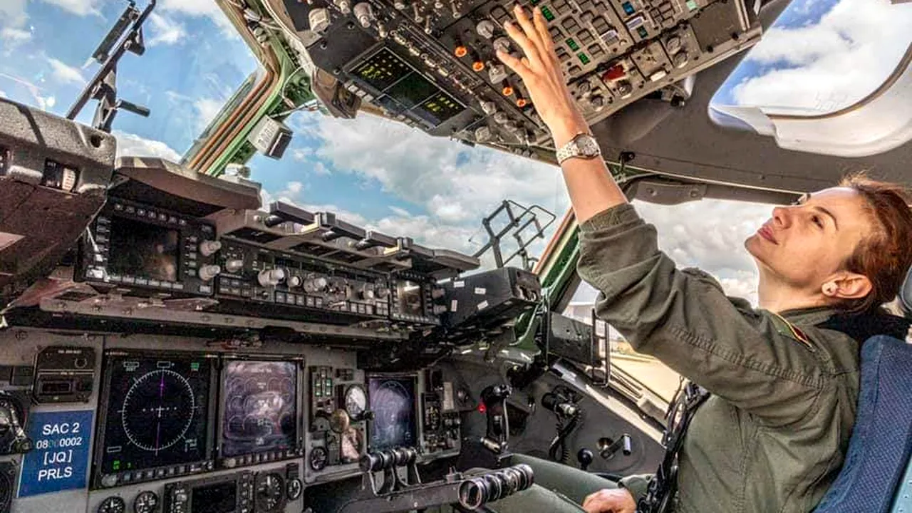 Femeile din Armata Română, pledoarie pentru excelență la nivel NATO. Simona Măierean, prima femeie din Alianță care a pilotat un supersonic