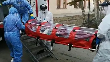 SINISTRU. O familie, nevoită să stea cu mortul suspect de coronavirus în casă. Testul ”încă nu este gata”