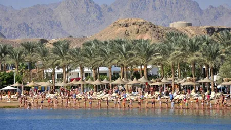 MAE a repatriat 140 de turiști români aflați în stațiunile Sharm El Sheikh și Hurghada din Egipt