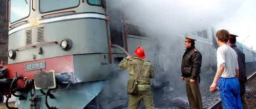 Locomotiva unui tren a luat foc, la Vaslui, aproximativ 100 de pasageri, evacuați
