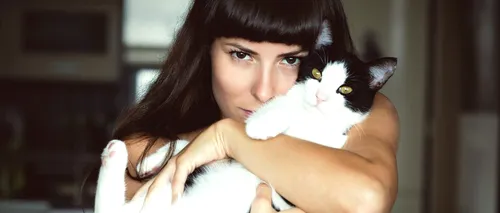 Femeile și pisicile, starurile platformei Instagram, în 2015