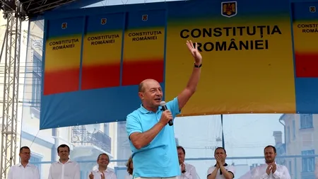 PNL: Băsescu încalcă legea folosind însemnele naționale în campanie, am sesizat BEC