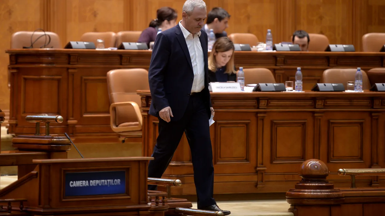CCR îl lasă pe Dragnea să mai aștepte legea care i-ar deschide ușa Guvernului. „Speța e complicată