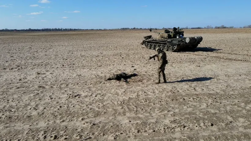 Un oficial ucrainean spune că un soldat rus și-a predat tancul pentru 10.000 de dolari
