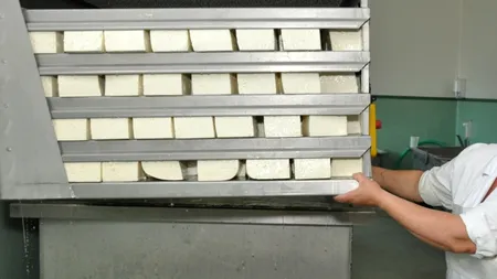 Ce se întâmplă acum în interiorul fabricii Brădet: ''Angajaților li s-a recomandat acest lucru''