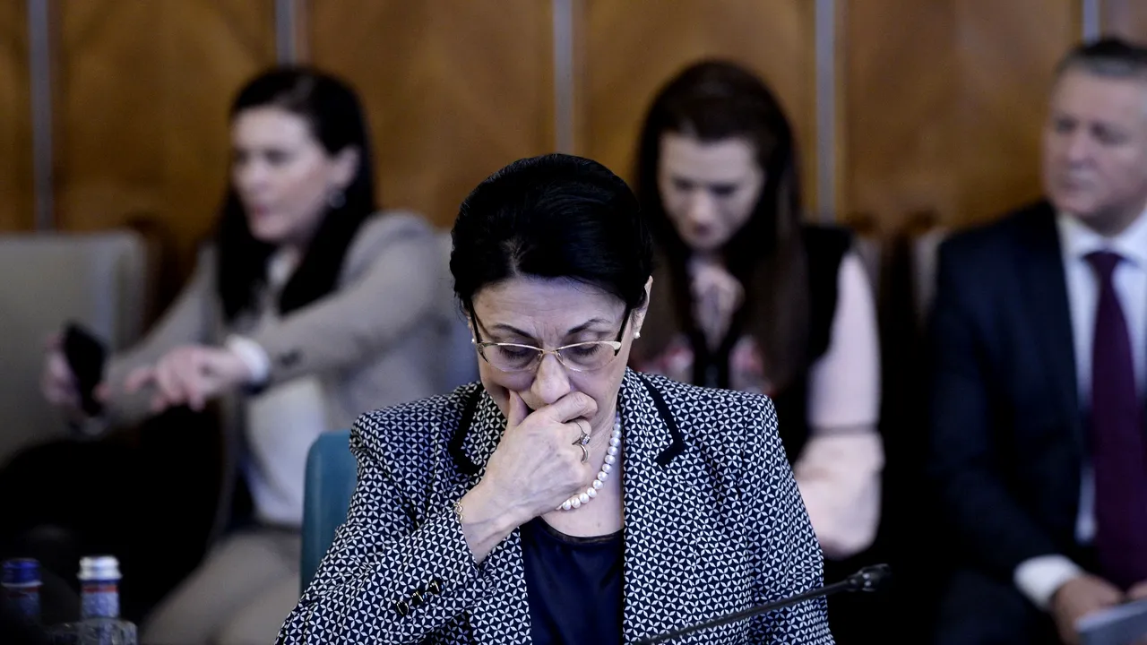 ATAC la adresa ministrului Educației. Lider PNL: Absolvenții de bacalaureat diferențiat NU ar trebui să poată urma aceleași universități