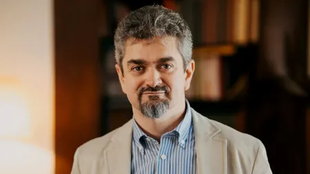 Paleologu: „Îl mai țineți minte pe imbecilul care spunea că furtul coifului „a fost prețul integrării noastre în Schengen”? E în continuare președintele Comisiei pentru cultură. La cine se referă Paleologu