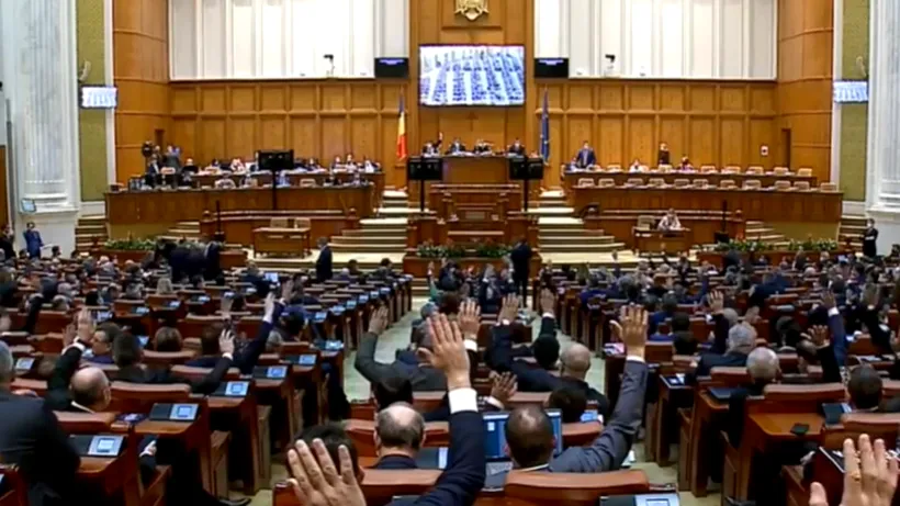 Proiectul de lege al PSD de eliminare a pensiilor speciale ale parlamentarilor a fost aprobat de Parlament