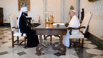 Papa Leon l-a primit la Vatican pe MINISTRUL de EXTERNE al Patriarhului Chiril al Moscovei. Secret total
