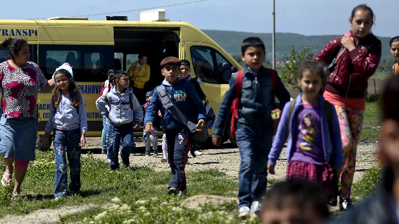 80% dintre romii din UE trăiesc la limita sărăciei. Cum trăiesc romii din România