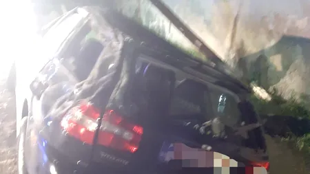 Accident tragic la Sibiu: O tânără a murit după ce mașina în care se afla a lovit un stâlp - FOTO