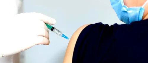 Vaccinul împotriva COVID de la Moderna a fost autorizat în UE pentru copiii între 12 și 17 ani