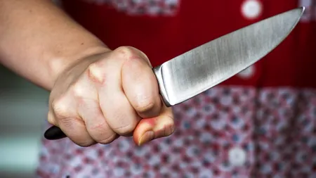 Dispută conjugală sfârșită tragic: Tatăl a 7 copii, înjunghiat de propria soție și mama copiilor