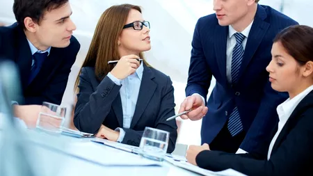 Câte companii vor face angajări în următoarele trei luni