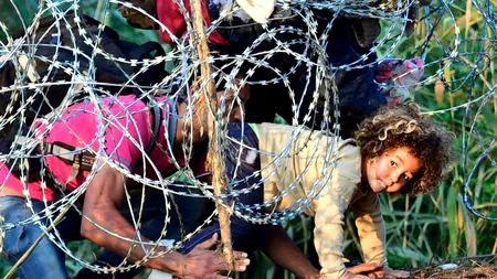 Viktor Orban îi AMENINȚĂ pe imigranți: Ungaria nu va mai tolera trecerea ilegală a frontierelor